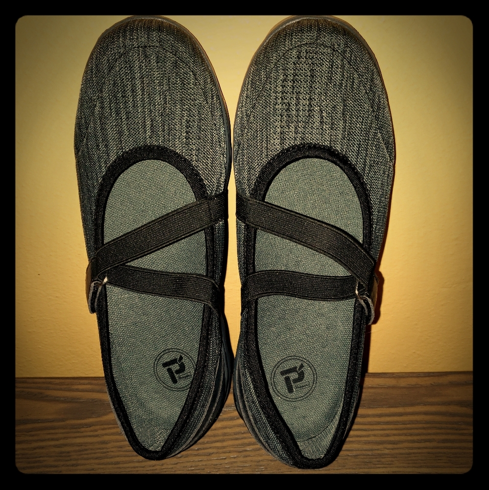 PROPET TRAVELACTIVE MARY JO FLAT